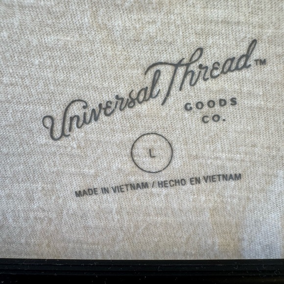 Universal Thread V-Neck Pink Ombre Tee - Picture 2 of 3